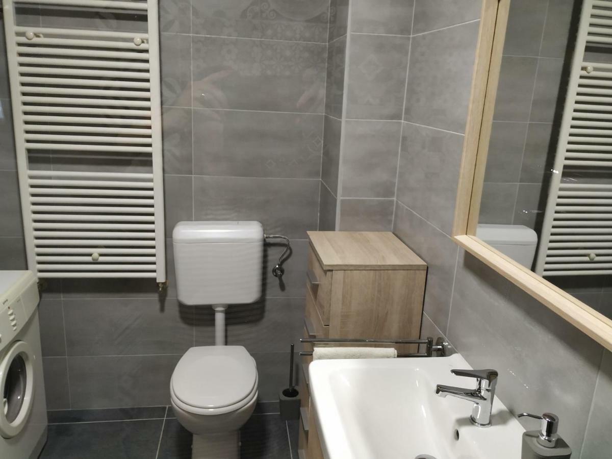 Apartment Mirta Pula Ngoại thất bức ảnh